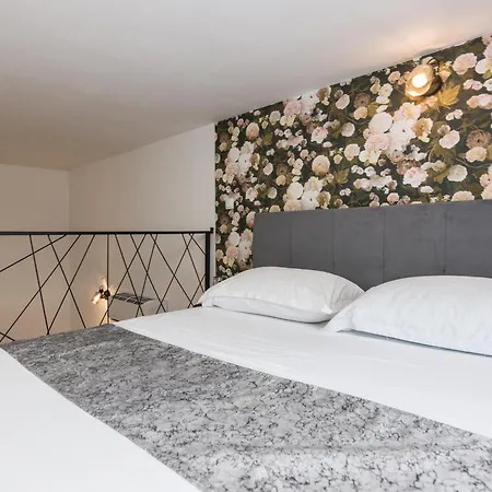Tija Exclusive Apartamento *