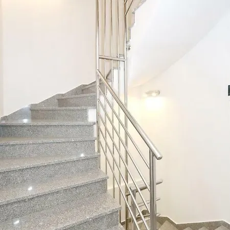 Tija Exclusive Apartamento